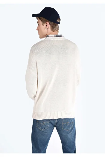 Colin's White Regular Fit Printed Men's Knitted Sweater