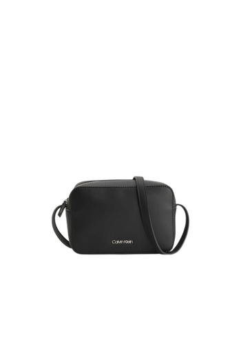 Calvin Klein Černá taška přes rameno z umělé kůže – crossbody, každodenní použití, stylová a funkční