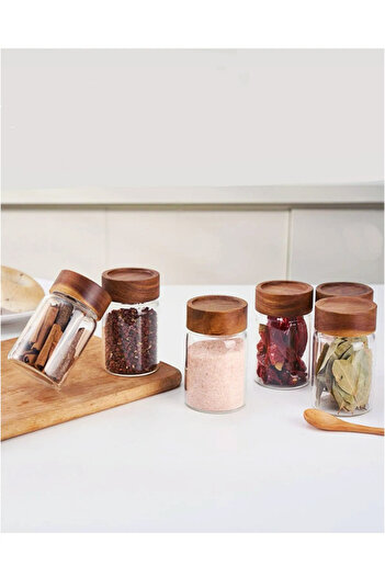 Bonjour Gift & Hobby Set of 6 Spice Jars Round Glass Jars with Acacia Lids 200ml (16 Labels)