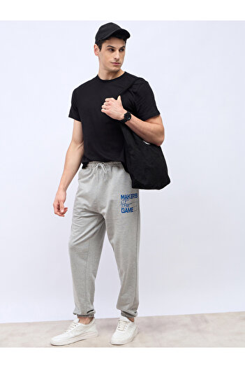 Styli Men Grey Plain Thigh Placement print Oversize fit Joggers