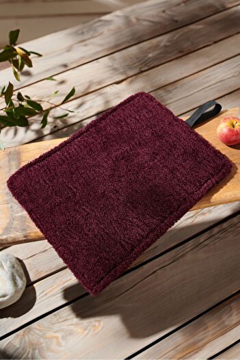 Tchibo Foldable Thermal Seat Cushion, Maroon