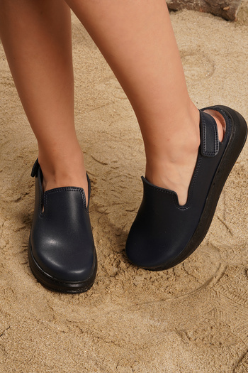 DOGİYE 1056 Navy Blue Colored Black Sole Sandals
