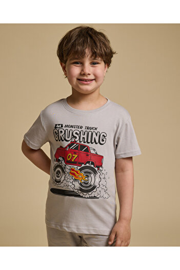 R&B Graphic Print T-Shirt with Crew Neck and Short Sleeves