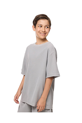 R&B Textured Oversized T-Shirt with Crew Neck and Short Sleeves