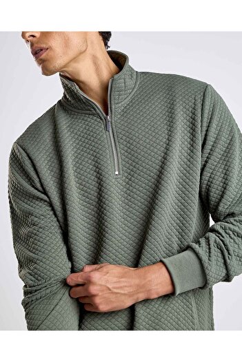 R&B Textured Sweatshirt with High Neck and Long Sleeves