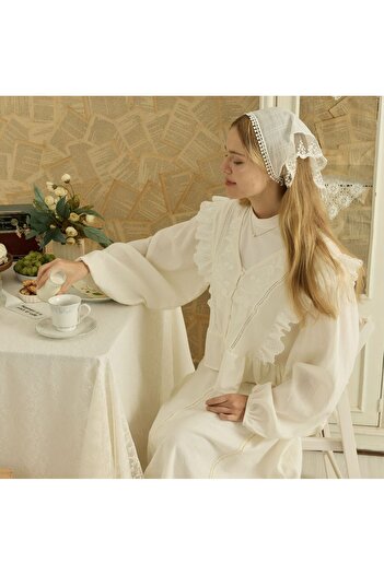 Faya Boutique White Embroidered Esquer Linen Shirt X the Taste of Things