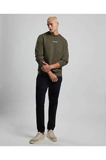 R&B Typography Print Sweatshirt with Crew Neck and Long Sleeves