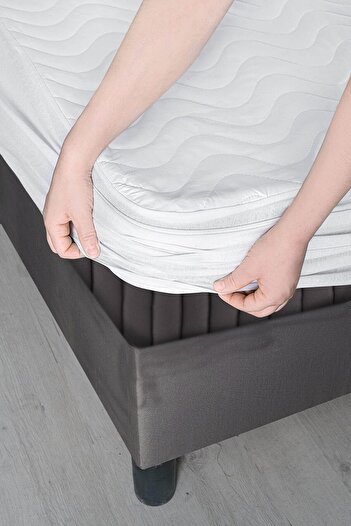 AC BOX Home Quilted Liquid Proof Mattress Cover, Fitted, 100X200 Ac Box 861931