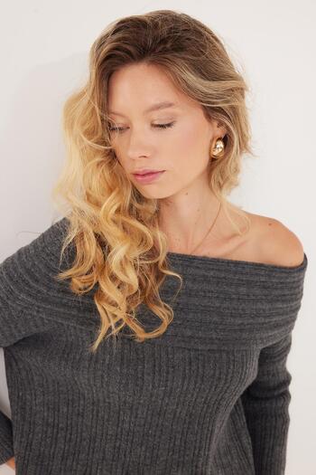 Tudors Women's Regular Fit Classic Cut Long Sleeve Off-The-Shoulder Anthracite Sweater