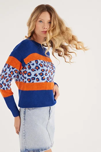 Tudors Pulover albastru cu model leopard, slim fit, cu decolteu rotund