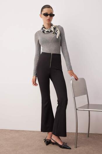 Trendyol Collection Black Flare Zipper Detail Bootcut Pants Twoaw26Pl00049