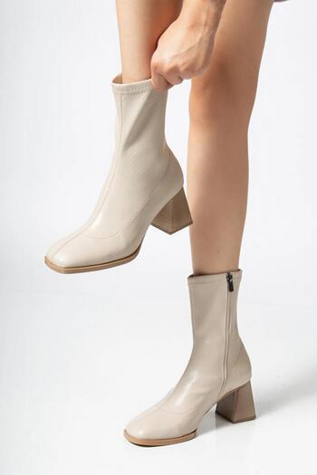 Preshley Women's Marina Cream Boots 7 cm Thick Heeled Stretch Boots
