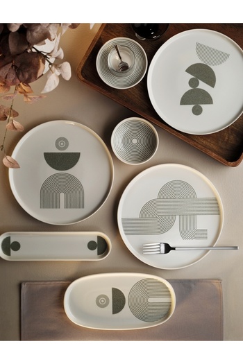 OLİKA Verona 32 Piece Porcelain Breakfast and Treatment Set