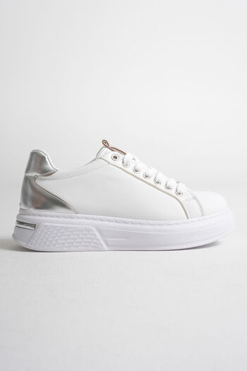EMOYRA Silver detailed white women's sports shoes
