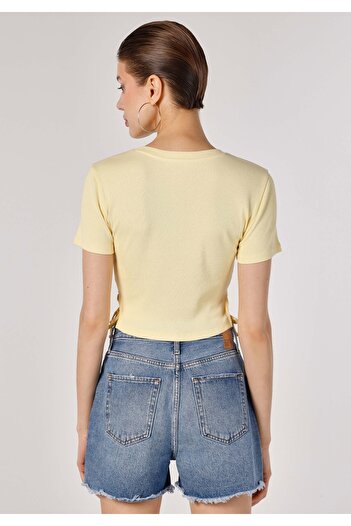 Colin's Women's Yellow T-Shirt - Sleeves