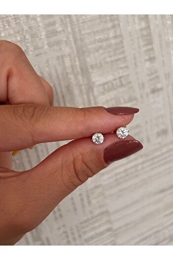 Butik Xuping Classic Tiny Stone Earrings