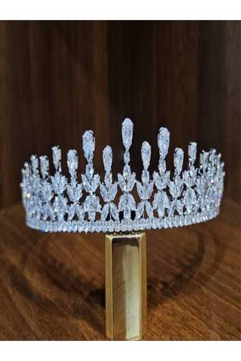 Generic Medium zircon crown with luxury box