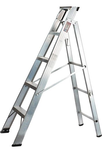 Zamil Aluminum Home Ladder – Strong & Lightweight with Non-Slip Rubber Steps and Base.