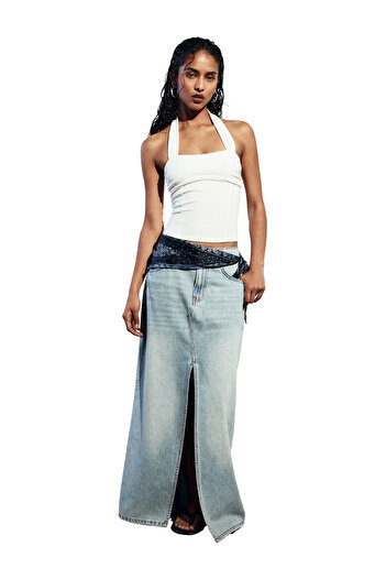 Pull & Bear Top with a straight neckline