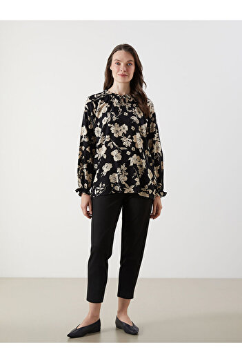 LC Waikiki Timeless Recommendations from Timeless Store |   Elastic Waist Carrot Cut Women's Trousers
