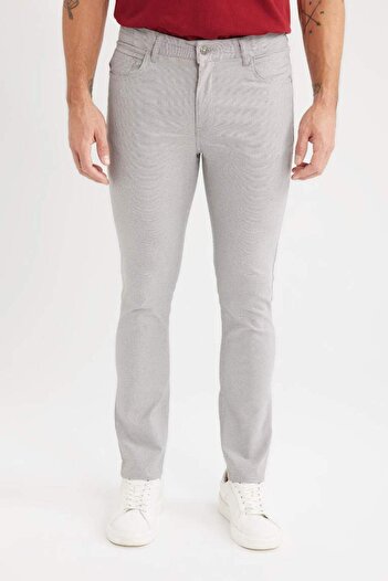 DeFacto Yazlık Chino Kanvas Dokulu Pantolon Slim Fit Dar Kesim Cepli Dar Paça T1055az25sp