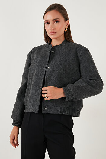 Lela Loose Fit Sıfır Yaka Çıtçıtlı Kaşe Kısa Mont MONT 6810178