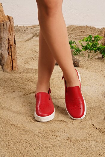 DOGİYE 1059 Perforated Red Colored White Sole Sandals