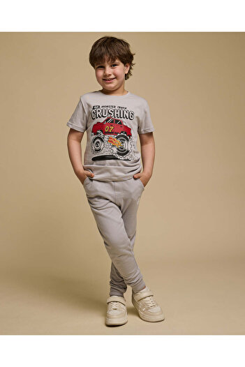 R&B Graphic Print T-Shirt with Crew Neck and Short Sleeves
