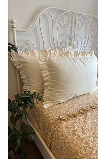 Decamor home Pack of 2 Ecru Cotton Satin Ruffle Pillowcases
