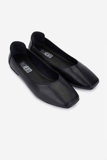 Valmenti Women's Black Leather Casual Shoes