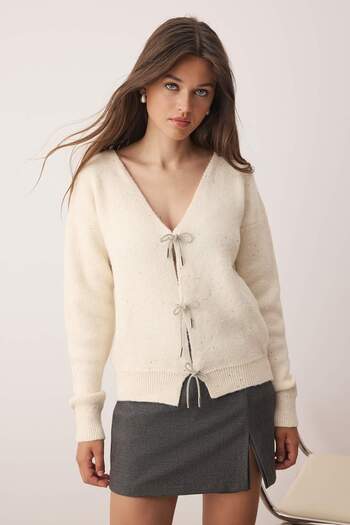 Trendyol Collection Ecru Stone Bow Button Soft Textured Knitwear Cardigan Twoaw26Hi00015