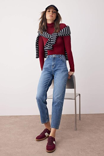Trendyol Collection Ciemnoniebieskie jeansy z wysokim stanem TWOAW26JE00159