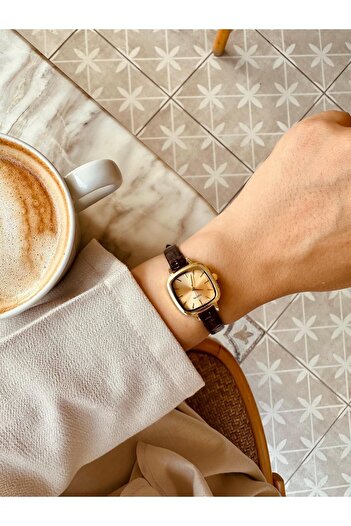 Classy İsabella Model Kahverengi Kordon Özel Tasarım Kadın Kol Saati bb0119