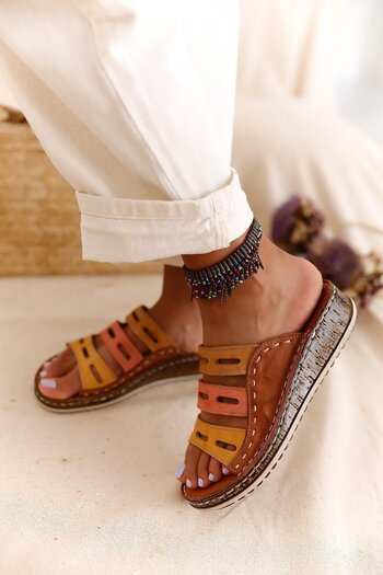 Limoya Γυναικείες παντόφλες από γνήσιο δέρμα Joelle Tan Mustard Orange Comfort Laser Cut
