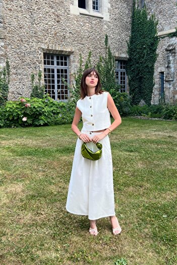 Antioch White Linen Blended Women's Vest