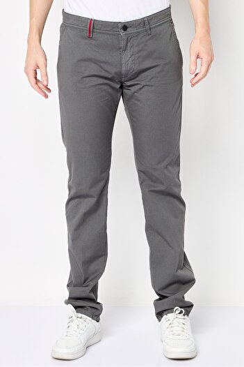 Scuderia Ferrari Men Regular Fit Solid Chino Pants, Grey