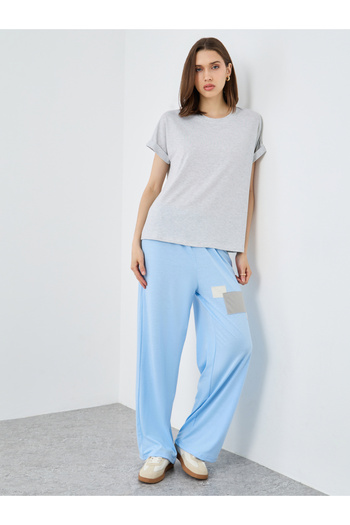 Styli Solid Round Neck Regular Fit T-Shirt