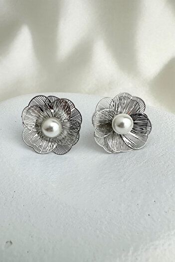Modex Top Pearl Detail Wire Flower Studded Elegant Earrings (2cm)