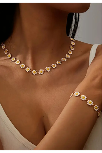 renery Set of 3 Necklace Bracelet Earrings Steel Daisy Model Stylish Design Set of 3 Stylish Trend New Season Necklace
