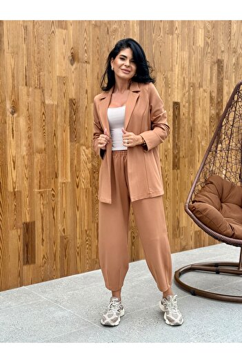RAMONA BADESCU EXCLUSIVE Two-Piece Suit with Jacket and Casual Pants