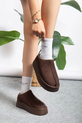 brawerlife Uggly Equivalent Mini Suede Women's Brown Boots