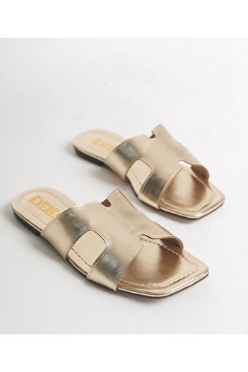 EVEREST SHOES Gold Flat Bottom Summer Women's Slippers