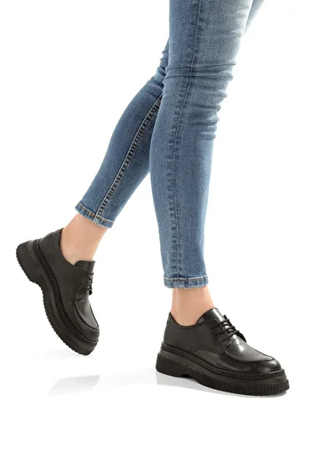 Hanımsoller Korean Women's Short Heeled Lace-Up Black Skin Vintage Loafer Shoes