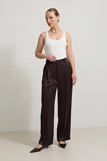 Setre Comfortable Cut Pants with Chocolate Pile and Pocket Detail