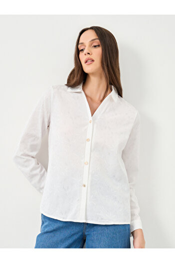 Styli Solid Buttoned Long Sleeve Shirt