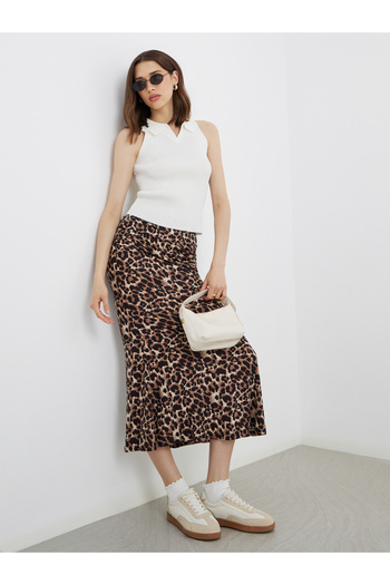 Styli Women Leopard Print Bodycon Midi Skirt