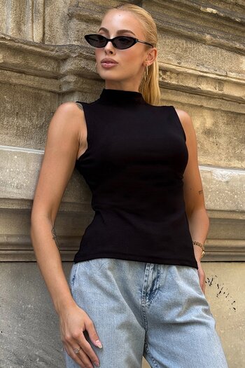 VAGGON Women's Black Half Turtleneck Basic Blouse Vs00722