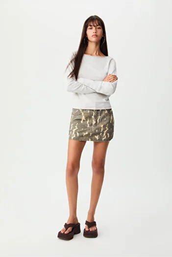 Stradivarius Fitted boat neck sweater