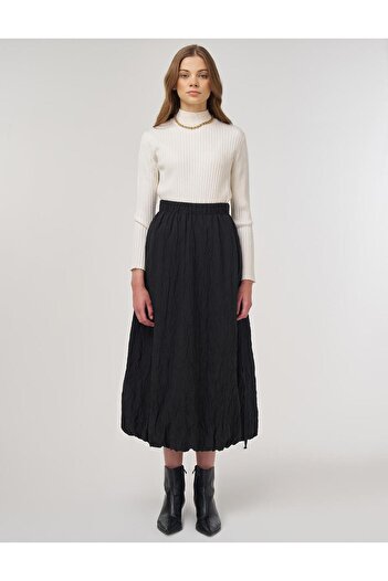 Kayra Crush Skirt with Metal Accessories Black