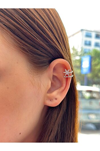 BY YASİN TOPÇU Steel Star Glitter Cartilage Earrings